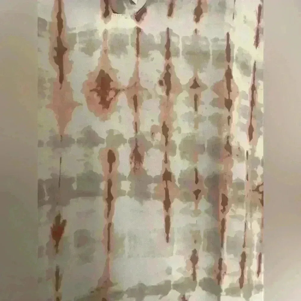 Maurice’s 3/4 sleeve blouse - Picture 2 of 3